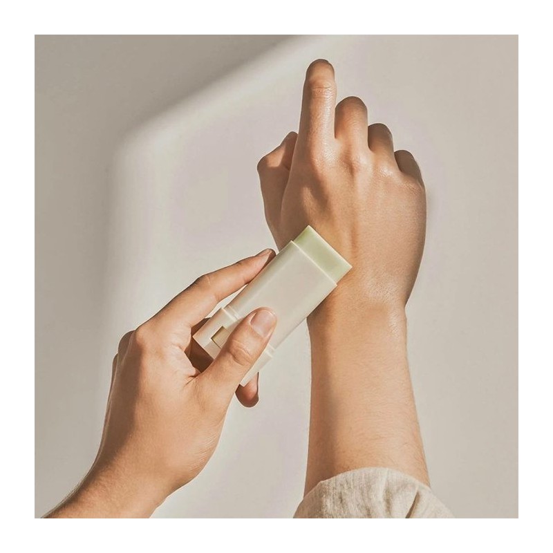 مناسب پوست چرب و بیوتی آف جوسان | Beauty of Joseon Matte Sun Stick Mugwort+Camelia SPF 50+ PA++++ حجم 18 گرم