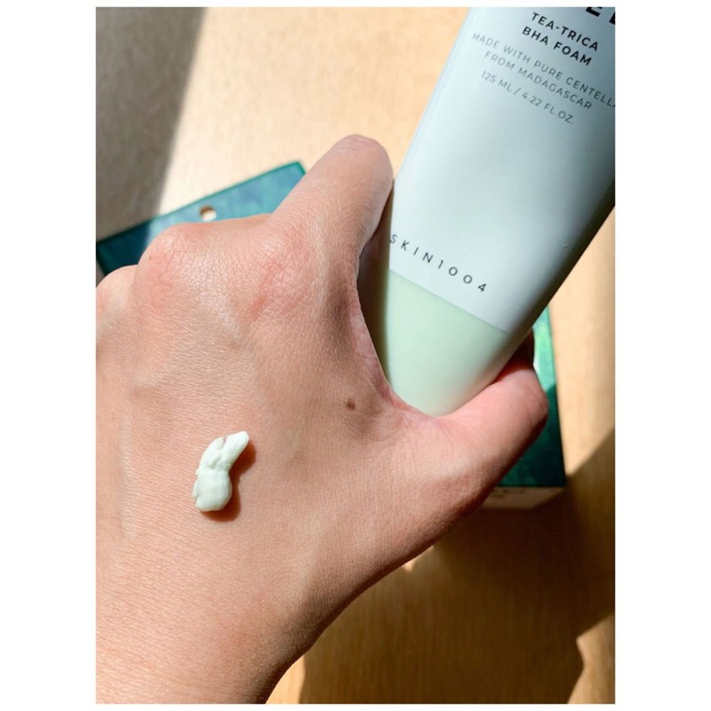 فوم شستشوی لایه بردار و ضد جوش BHA مناسب پوست چرب و مستعد آکنه اسکین ۱۰۰۴ Centella Tea-Trica Bha Foam حجم 125 میل